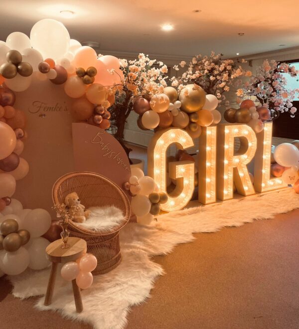 Girl babyshower lichtletters